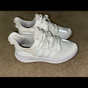 Adidas tennis shoes